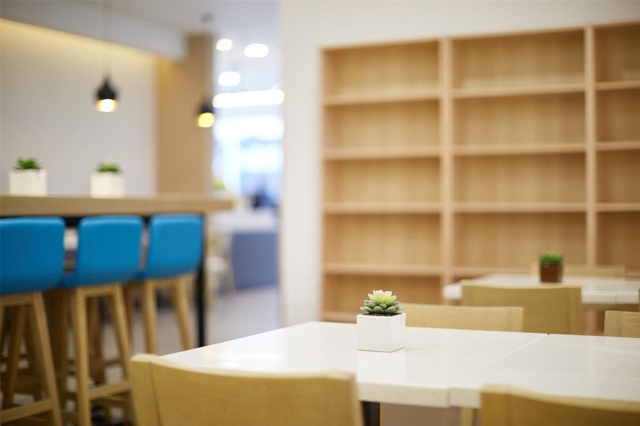 汉庭哈尔滨鸿翔路酒店 外观 照片